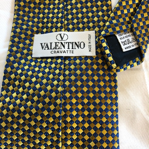 Valentino tie - Picture 3 of 6